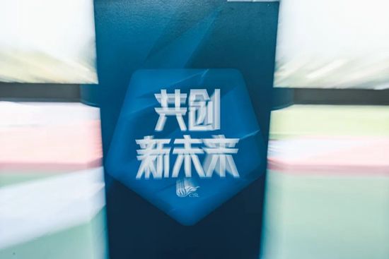 一个年轻的寡妇