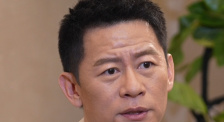 男生操女生逼的视频